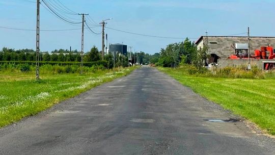 100 tys. zł na przebudowę drogi w Sobieniach Biskupich. Prace obejmą 320 metrów