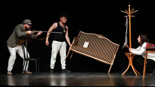 Nie każdy Karol nosi aureolę. Teatralna premiera z przymrużeniem oka