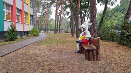 Będzie kolejna rzeźbiona ławeczka! Macie swoje propozycje?