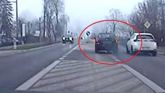 Brawurowa ucieczka przed policją. Toyota kontra nieoznakowany radiowóz [FILM]