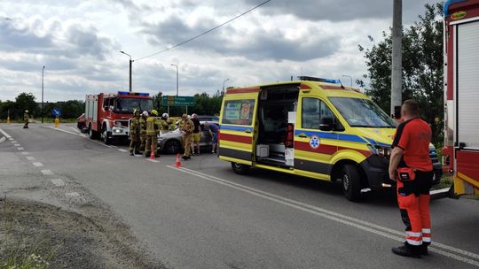 Dwa poważne zdarzenia i dogaszanie pożaru. Intensywny dzień służb w powiecie otwockim