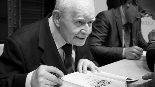 Józefów żegna prof. Adama Strzembosza, symbol niezależności sądów