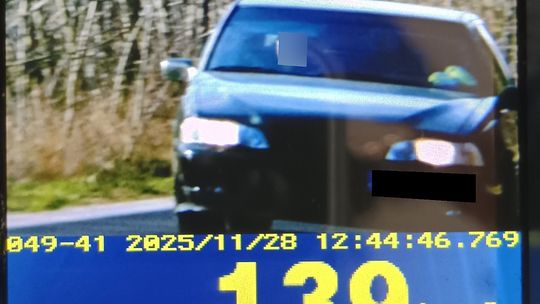 Kobieta pędziła autem 139 km/h przez Otwock. Zignorowała policję i słono zapłaciła