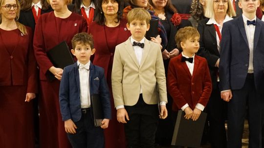Koncert chórów z Otwocka, Karczewa i Wiązowny [FOTO]