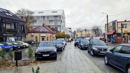 Mniej miejsc parkingowych w centrum Otwocka