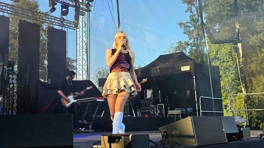 Od piany party po pokaz ogni! Tak się bawili mieszkańcy podczas Dni Karczewa [FOTO]