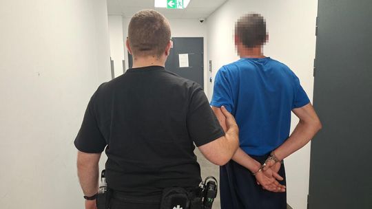 Policjanci sprawdzili kierowcę w systemie. Nie wierzyli, co zobaczyli