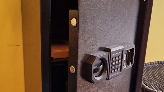 Policyjna obława w Otwocku i narkotyki… w sejfie