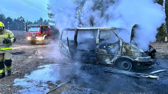 Pożar samochodu przy torach