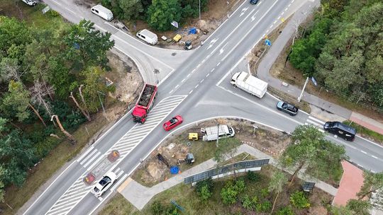 Utrudnienia na trasie 801. Będą światła, azyl i nowa zatoka w Józefowie