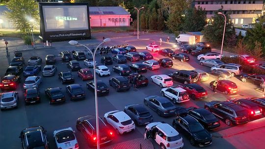 Rusza darmowe kino samochodowe! Kiedy i gdzie?