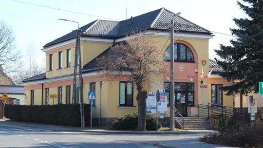 Są nieruchomości do kupienia w gminie Osieck. Ile trzeba zapłacić?