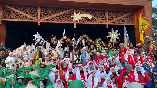 Tłumy na Orszaku Trzech Króli w Otwocku [FOTO]