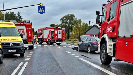 Wypadki na trasach 50 i 801. Siedem osób trafiło do szpitali