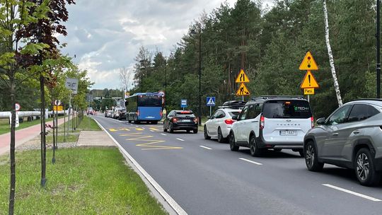 Zamknęli drogę między Otwockiem a Karczewem. Dlaczego? Ile to potrwa?