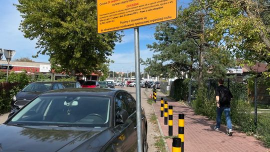 Odholują samochód z placu przy PKP Otwock? Gdzie teraz parkować?
