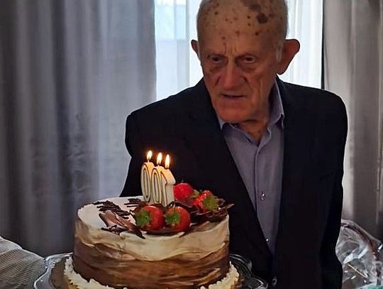 100 lat minęło... a pan Władysław wciąż młody duchem. Życzymy dużo zdrowia!