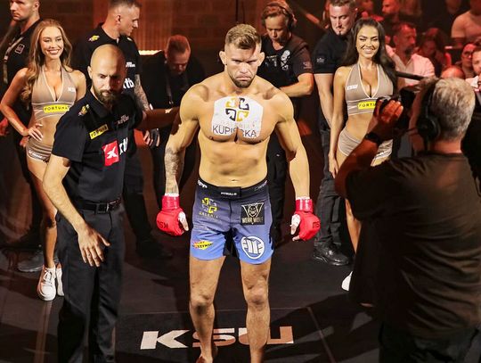 Bartosz Szewczyk znów w klatce. Zawodnik z Otwocka zawalczy na gali KSW 116