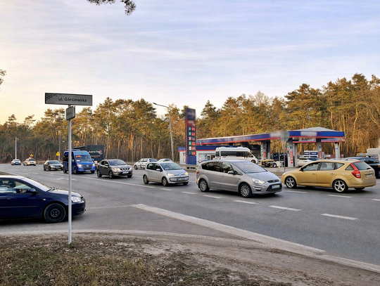 Będą nowe światła na 801? Kierowcy obawiają się paraliżu