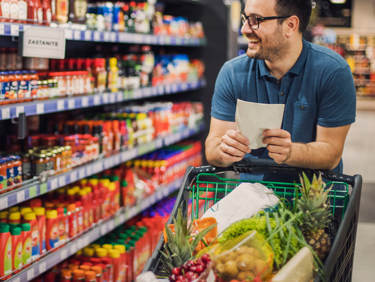 Robisz zakupy przed świętami? Te błędy mogą cię słono kosztować