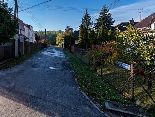Ul. Wiosenna w Celestynowie przed rozpoczęciem przebudowy