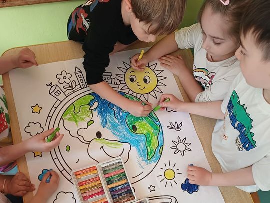 Nowe narzędzia do pracy z dziećmi w „Leśnych Skrzatach”
