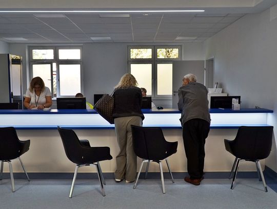 Czy powiat „odda” przychodnie Otwockowi? Radni ostro się spierają