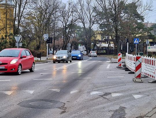 Drogowcy zamkną całe skrzyżowanie na ul. Batorego. Którędy jechać?