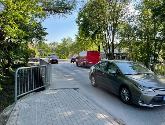 Duży remont w centrum Wiązowny. Utrudnienia, objazdy i ruch jednokierunkowy