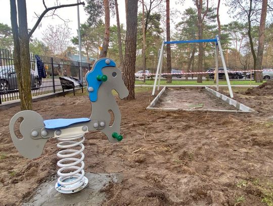 „Dwunastka” będzie miała nowiutki plac zabaw dla dzieci „Dwunastka” będzie miała nowiutki plac zabaw dla dzieci
