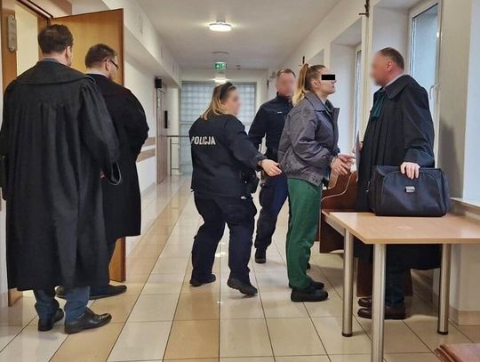 Hieny cmentarne znów przed sądem w Otwocku Hieny cmentarne znów przed sądem w Otwocku