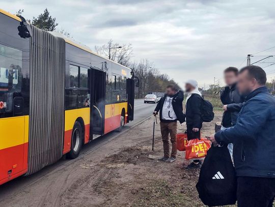 Jeden spłonął, drugi dymił w trasie. Problemy z miejskimi autobusami