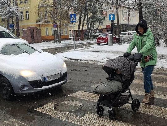 Jedziesz nieodśnieżonym samochodem? Zobacz, jak dużo zapłacisz