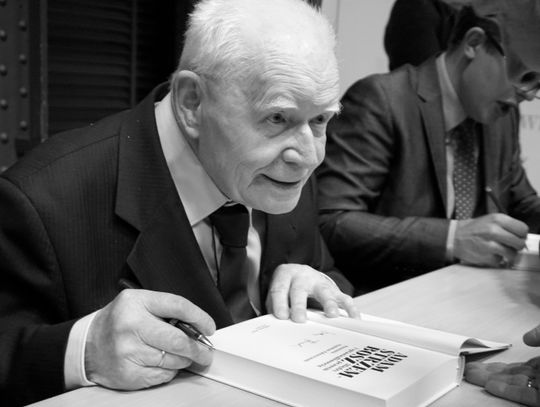 Józefów żegna prof. Adama Strzembosza, symbol niezależności sądów