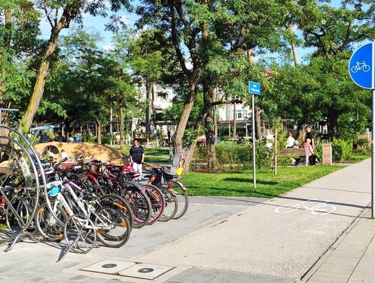 Kamery nic nie dają? Młodzi wandale niszczą miejskie obiekty na koszt mieszkańców Kamery nic nie dają? Młodzi wandale niszczą miejskie obiekty na koszt mieszkańców