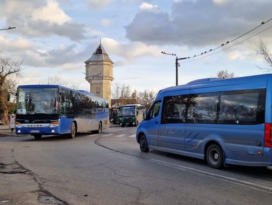 Kiedy autobusy nie pojadą? Jak będą kursowały powiatowe linie w święta i Nowy Rok Kiedy autobusy nie pojadą? Jak będą kursowały powiatowe linie w święta i Nowy Rok