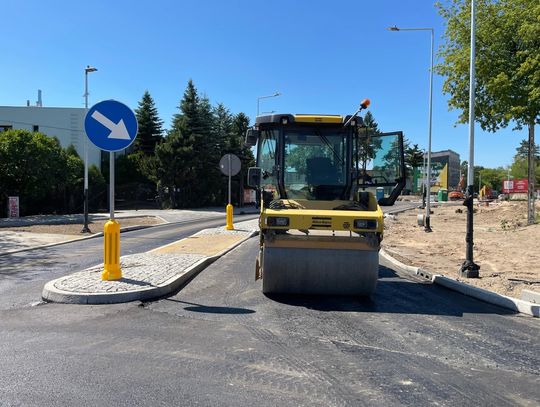 Kierowcy tracą cierpliwość! Kiedy dwa ronda na Kołłątaja będą przejezdne?