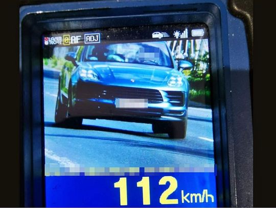 Kierowcy z porsche i audi pędzili jak po torze! Piraci drogowi na celowniku policji
