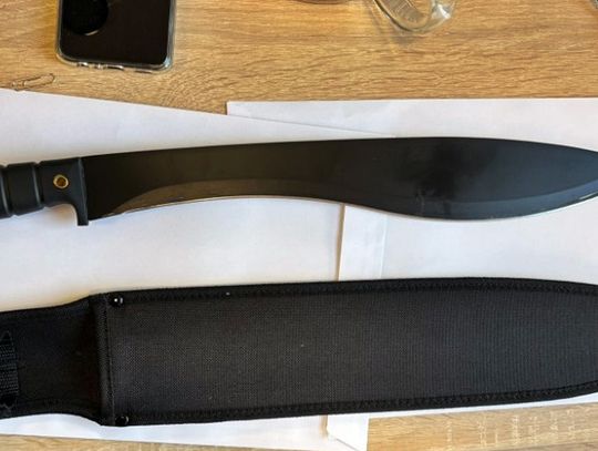 Kolejna awantura z maczetą w powiecie otwockim. Zatrzymano 19-latka