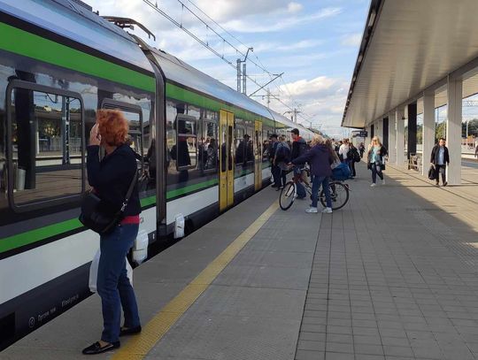 Kolejny wypadek na torach. Opóźnienia w kursowaniu SKM i KM