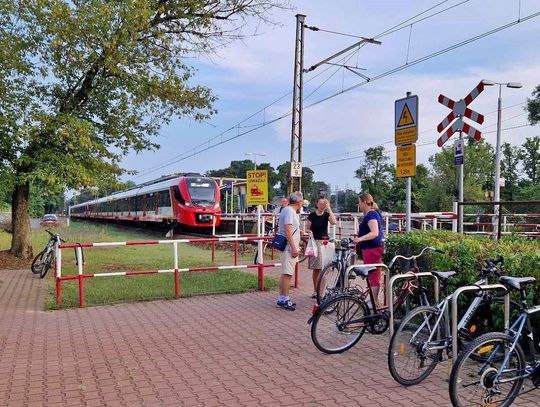 Komunikacja po wakacjach. Utrudnienia i przesiadki [AKTUALIZACJA]