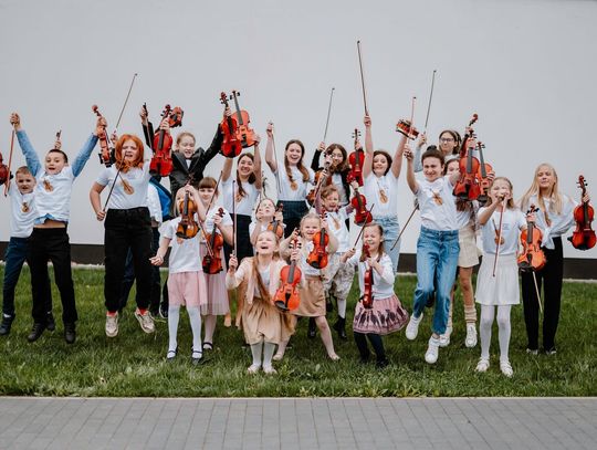 Koncert charytatywny uczniów szkoły muzycznej na rzecz „Promyczka” Koncert charytatywny uczniów szkoły muzycznej na rzecz „Promyczka”