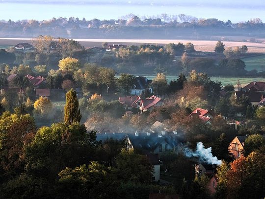 Kontrole pieców w domach w Otwocku. Czy musimy wpuścić ich do domu?