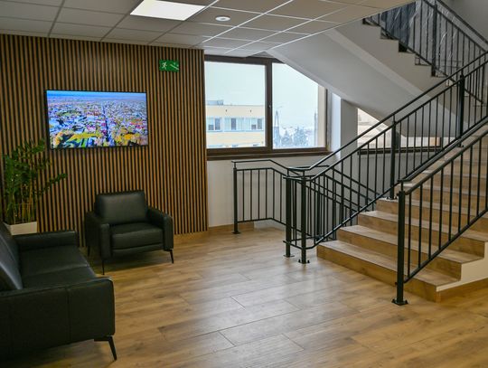 Metamorfoza Urzędu Miejskiego w Karczewie Metamorfoza Urzędu Miejskiego w Karczewie