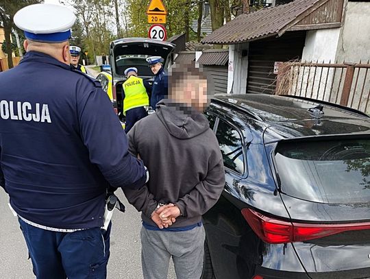 Miał dożywotni zakaz, a jeździł codziennie. Prokuratura chciała aresztu, sąd był łaskawszy