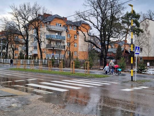 Mieszkańcy doczekali się pasów na ul. Warszawskiej w Otwocku!