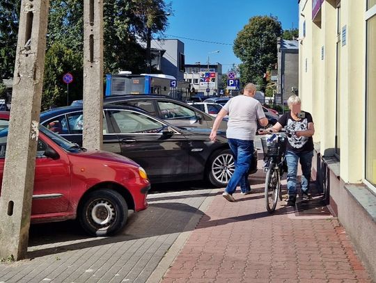 Mistrzowie parkowania. Przepraszam, ja tylko na chwilę