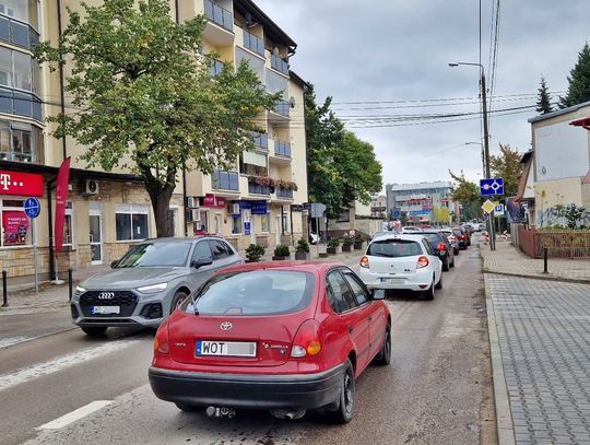 Napad na sklep jubilerski w Otwocku. Policja szuka sprawców