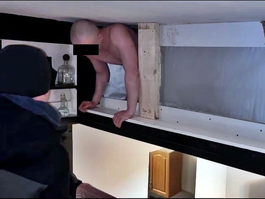 Nietypowa kryjówka 42-latka. Poszukiwany wpadł w Otwocku