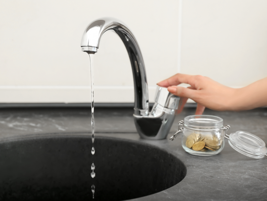 Hydrodukt podnosi ceny. Co stoi za wzrostem opłat w Wiązownie?
